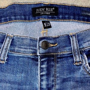 Judy Blue Boyfriend Fit Distressed  Blue Denim Jeans Size 9/29 Tummy Control